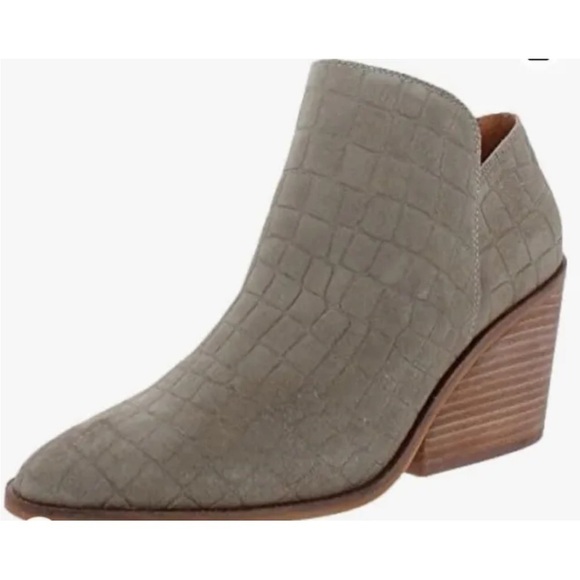 Lucky Brand Shoes - Lucky Brand Saucie Tan Croc Print Suede Ankle boots Women's Size 6m